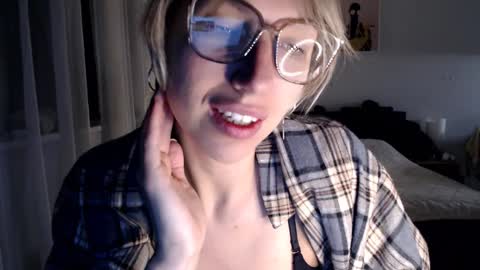 VI       online show from 02/06/25, 04:10