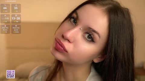 Nelly and Mari online show from 11/03/25, 07:42