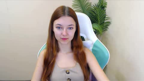 Vivien online show from 12/13/24, 06:59