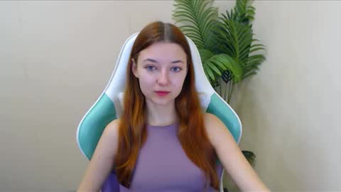 Vivien online show from 12/16/24, 06:49