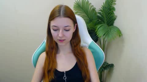 Vivien online show from 02/06/25, 12:54