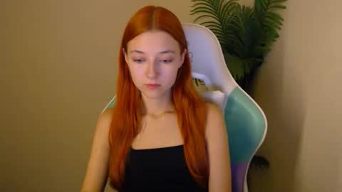 Vivien online show from 11/10/25, 07:24