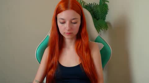 Vivien online show from 04/15/26, 07:58