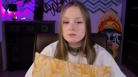 Snapshot of vivienleeigh chatting on 03/02/25, 12:11 Vivien online show from 03/02/25, 12:11