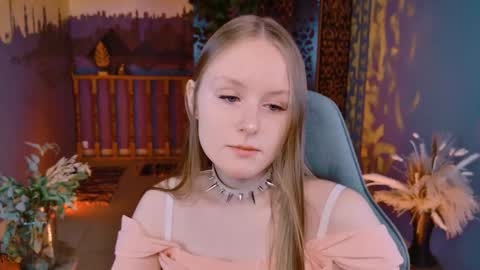 Snapshot of vivienleeigh chatting on 09/11/25, 09:09 Vivien online show from 09/11/25, 09:09