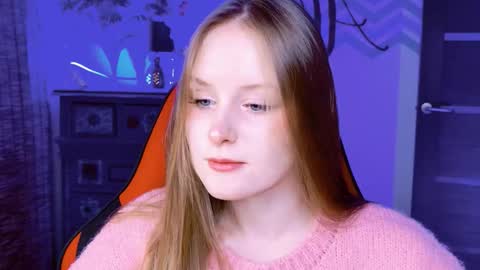 Snapshot of vivienleeigh chatting on 10/06/25, 01:30 Vivien online show from 10/06/25, 01:30