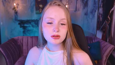 Snapshot of vivienleeigh chatting on 11/02/25, 09:11 Vivien online show from 11/02/25, 09:11