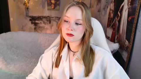 Vivien online show from 03/12/26, 05:24