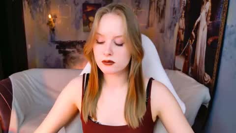 Vivien online show from 03/23/26, 05:33