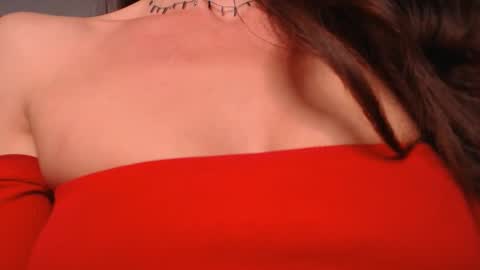 Vivienne online show from 01/30/25, 07:37