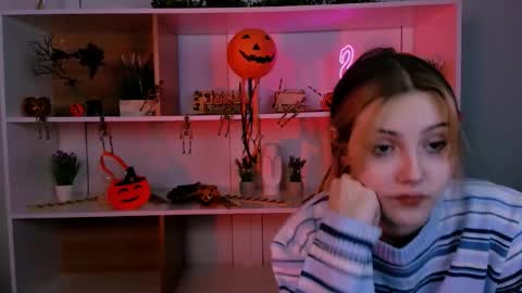 vivy_star online show from 11/02/25, 08:00