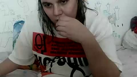 Snapshot of vixenbya chatting on 12/22/24, 11:22 vixenbya online show from 12/22/24, 11:22