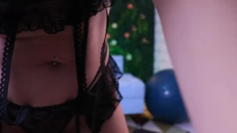 Vixen Inner online show from 04/17/26, 11:30