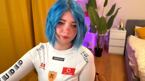 Snapshot of vixenp chatting on 12/02/24, 05:15 Polly Online mostly at 9pm-2am UK Time online show from 12/02/24, 05:15