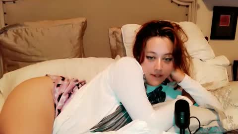 Snapshot of vixisdark chatting on 12/16/25, 11:04 vixisdark online show from 12/16/25, 11:04