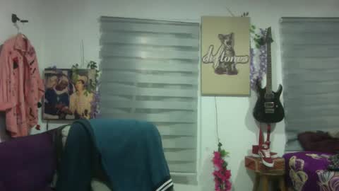 vl21cm online show from 09/29/25, 12:10