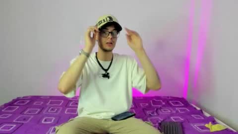 Snapshot of vlad__night chatting on 02/12/26, 12:11 Vlad online show from 02/12/26, 12:11