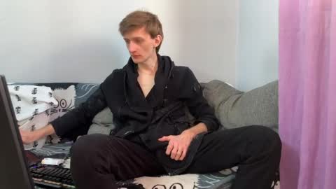 Snapshot of vlad_ggvldd chatting on 03/07/26, 12:46 Vlad Dinovich online show from 03/07/26, 12:46