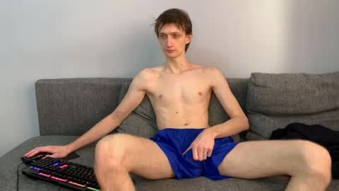 Snapshot of vlad_ggvldd chatting on 04/21/26, 12:11 Vlad Dinovich online show from 04/21/26, 12:11