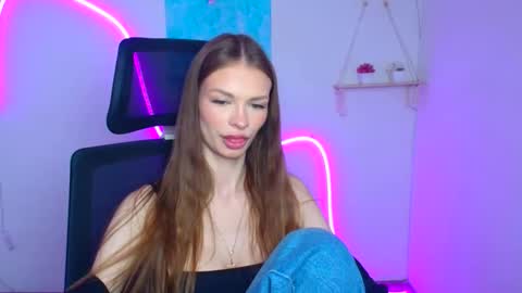 Snapshot of vladaseduction chatting on 03/04/26, 12:11 Vlada online show from 03/04/26, 12:11