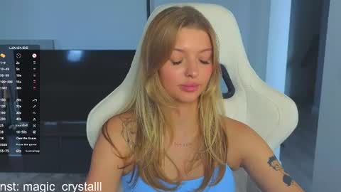 Snapshot of vopooo chatting on 07/20/26, 10:39 Aliceinst magic crystalll online show from 07/20/26, 10:39
