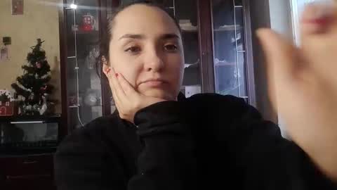 Snapshot of voulezvous_angel chatting on 01/18/26, 07:45 voulezvous_angel online show from 01/18/26, 07:45