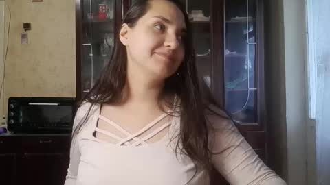 Snapshot of voulezvous_angel chatting on 02/01/26, 07:18 voulezvous_angel online show from 02/01/26, 07:18