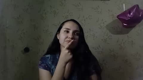 Snapshot of voulezvous_angel chatting on 02/18/26, 05:03 voulezvous_angel online show from 02/18/26, 05:03