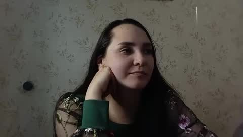 Snapshot of voulezvous_angel chatting on 02/23/26, 07:39 voulezvous_angel online show from 02/23/26, 07:39