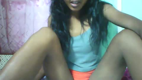 Snapshot of vounialdy chatting on 01/24/25, 01:03 vounialdy online show from 01/24/25, 01:03