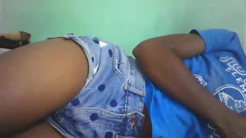 Snapshot of vounialdy chatting on 03/12/25, 05:38 vounialdy online show from 03/12/25, 05:38