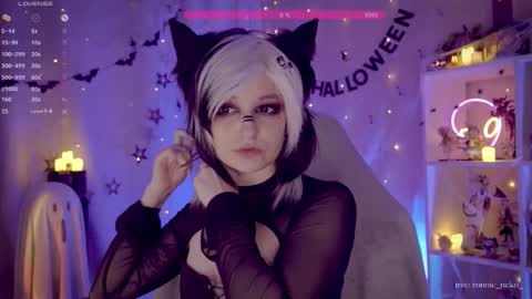 vronnier online show from 10/31/25, 07:04