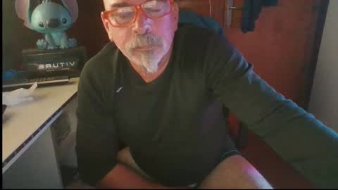 oscar online show from 11/03/25, 07:48