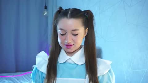 Snapshot of vvilly_wonka chatting on 11/11/25, 01:49 Ethal - thank you for thumb up online show from 11/11/25, 01:49