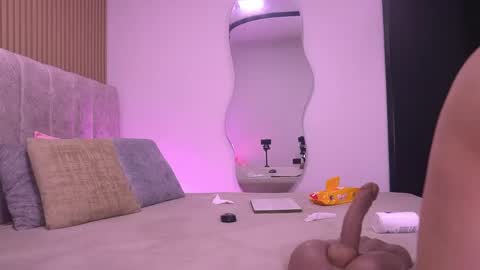 Violeta online show from 04/18/26, 03:10