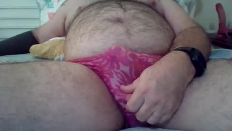 Snapshot of vwjim26 chatting on 02/17/26, 04:35 vwjim26 online show from 02/17/26, 04:35