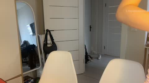 Arina online show from 05/23/26, 09:35