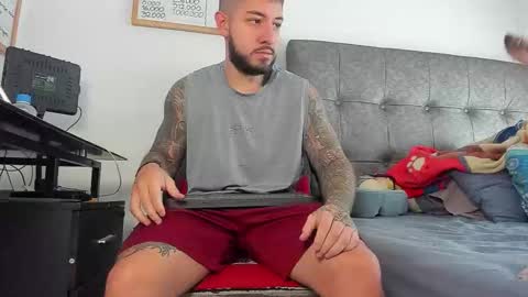 vyxen_ online show from 02/16/26, 02:02