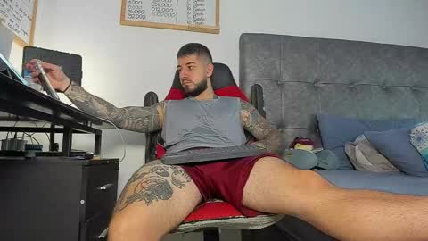 vyxen_ online show from 02/28/26, 08:21