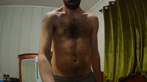 Snapshot of w0lf_359 chatting on 12/16/24, 05:27 w0lf_359 online show from 12/16/24, 05:27