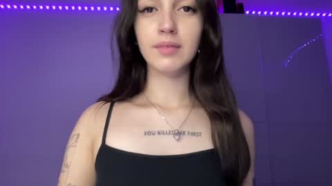 Alice  Before pvt write to me in PM  online show from 12/22/24, 09:42