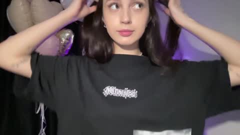 Alice  Before pvt write to me in PM  online show from 01/20/25, 01:11