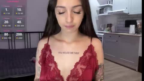 Alice  Before pvt write to me in PM  online show from 10/19/25, 09:59