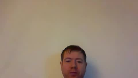 Snapshot of w919 chatting on 12/22/25, 04:59 V online show from 12/22/25, 04:59