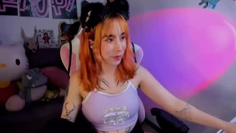 Snapshot of waifu_aika chatting on 02/01/25, 06:10 AIKA online show from 02/01/25, 06:10