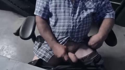 Snapshot of wakesblowinclouds chatting on 10/03/25, 10:34 wakesblowinclouds online show from 10/03/25, 10:34