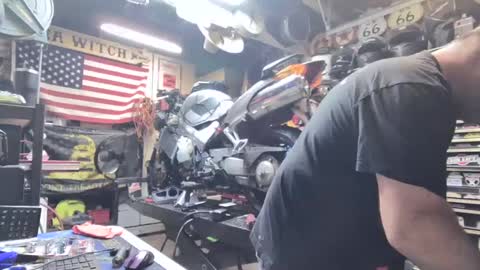 Snapshot of wakesblowinclouds chatting on 10/06/25, 12:13 wakesblowinclouds online show from 10/06/25, 12:13