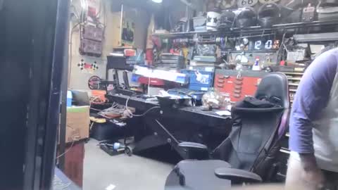 Snapshot of wakesblowinclouds chatting on 11/24/25, 08:03 wakesblowinclouds online show from 11/24/25, 08:03