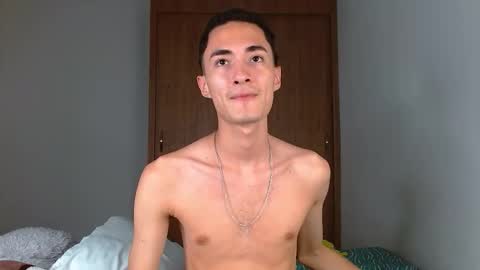 Snapshot of wal_jones chatting on 12/18/25, 03:23 wal jones online show from 12/18/25, 03:23