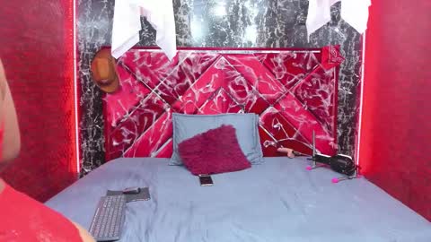 waleska   online show from 10/24/25, 12:23